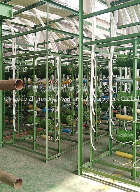 Машина для производства спортивных газонов