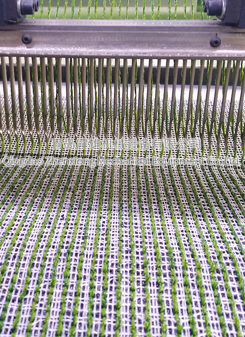 Машина для производства спортивных газонов